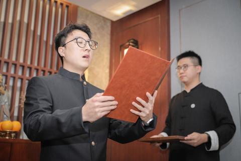 罗湖区委统战部副部长、工商联党组书记叶志伟一行到星光娱乐调研