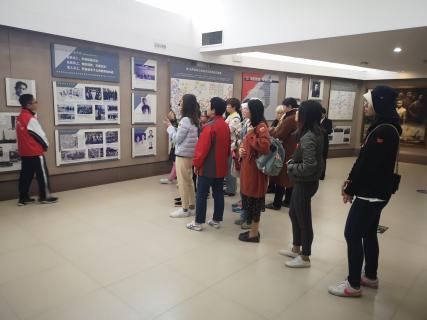 星光娱乐：红色之旅 唤起心中的红色魂