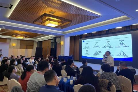 新一年，新征程！星光娱乐 “ 顶层战略 ”课程2023深圳首站圆满举办