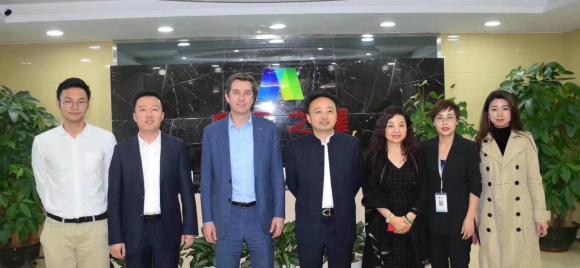 胡润百富创始人来访星光娱乐，共商战略合作！